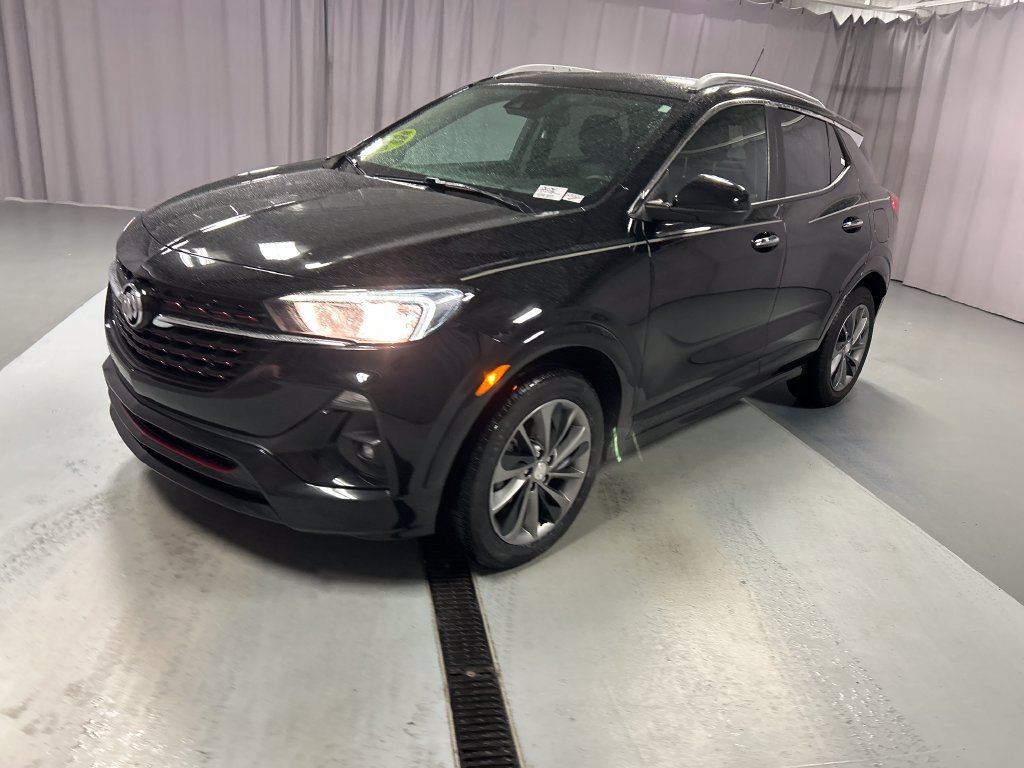 Used 2022 Buick Encore GX Preferred w/ Sport Touring Package FWD image 3