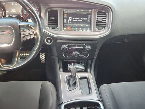 Used 2019 Dodge Charger Scat Pack RWD image 11