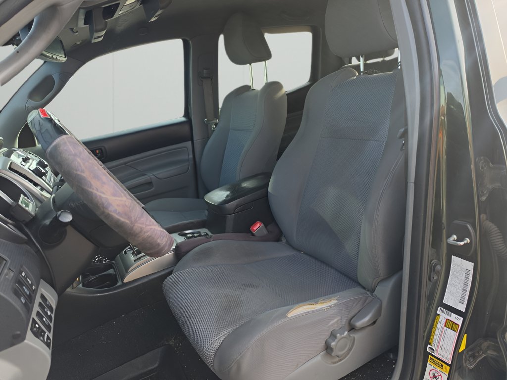 Used 2012 Toyota Tacoma 4x4 Double Cab w/ TRD Off-Road Pkg image 10