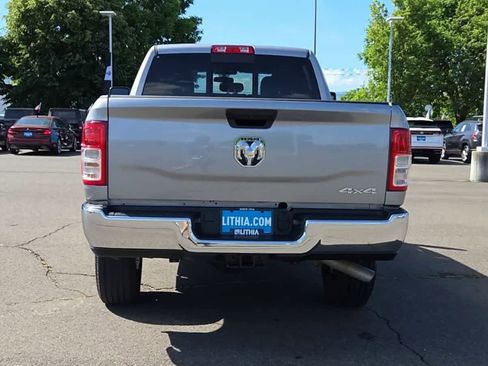 Used 2024 RAM 2500 Tradesman w/ Chrome Appearance Group AWD/4WD image 7