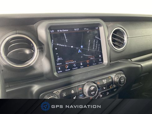 Used 2019 Jeep Wrangler Unlimited Sahara w/ Quick Order Package 24M Moab AWD/4WD image 2