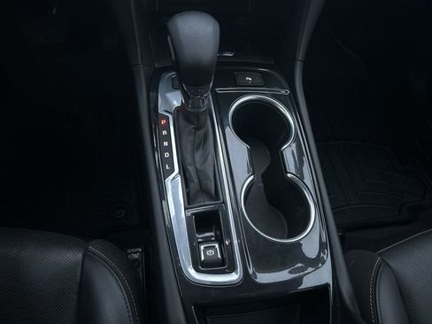 Used 2022 Chevrolet Equinox Premier image 28