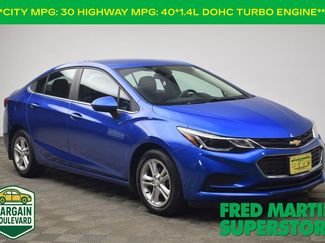 Used 2017 Chevrolet Cruze LT w/ Convenience Package video 1