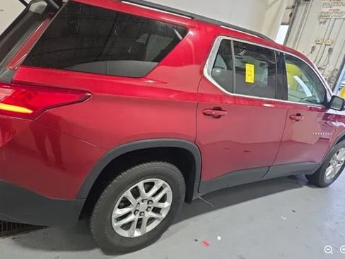 Used 2019 Chevrolet Traverse LT FWD image 3