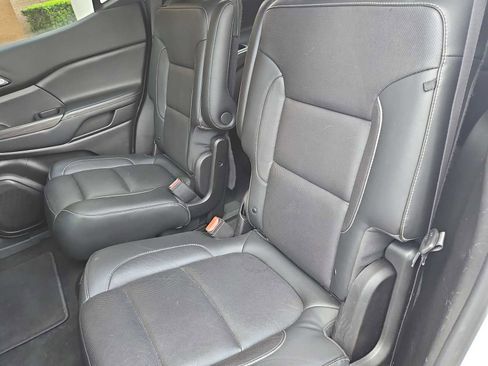 Used 2019 GMC Acadia SLT AWD/4WD image 21