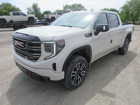 New 2026 GMC Sierra 1500 AT4 AWD/4WD image 11