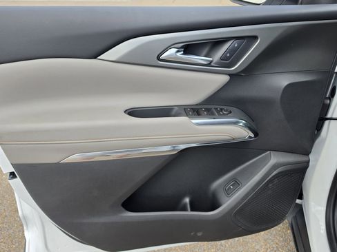 New 2026 Chevrolet Traverse LT FWD image 17