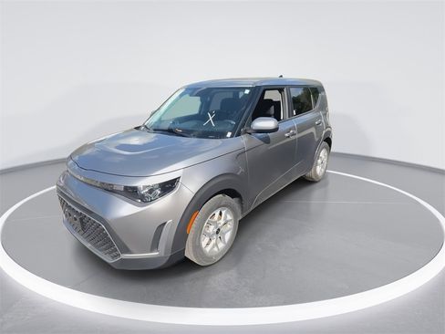 Used 2024 Kia Soul LX w/ Option Group 015 image 4