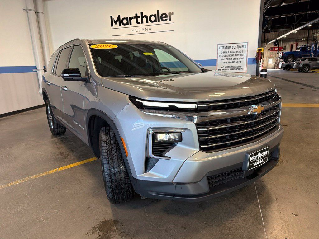 Used 2026 Chevrolet Traverse LT w/ Driver Confidence Package AWD/4WD image 3