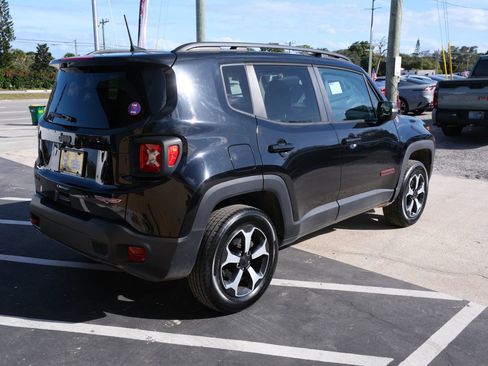 Used 2019 Jeep Renegade Trailhawk AWD/4WD image 6