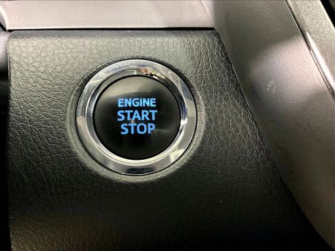 Used 2022 Toyota Camry XSE w/ Carpet Mat Package (TMS) AWD/4WD image 39