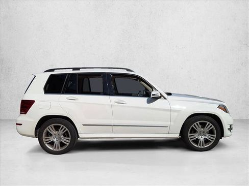 Used 2013 Mercedes-Benz GLK 350 4MATIC image 4