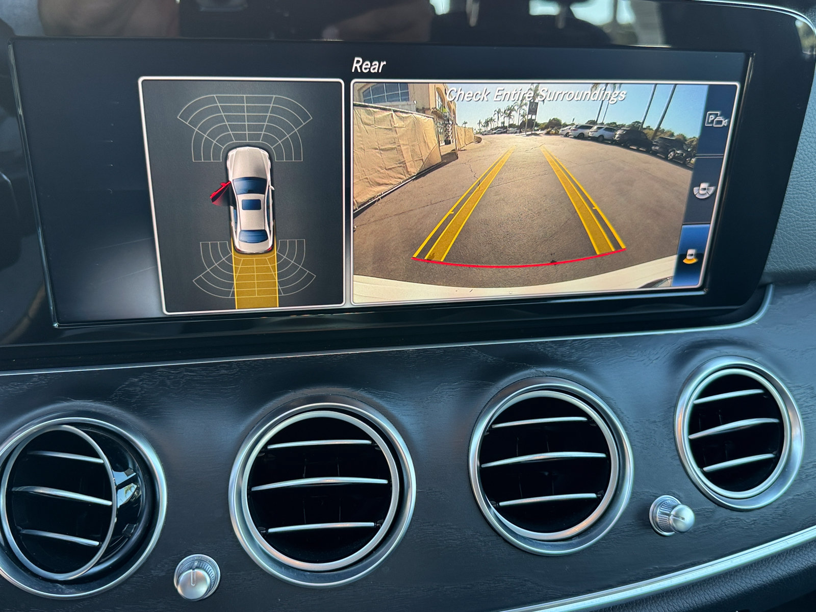 Used 2018 Mercedes-Benz E 300 image 22