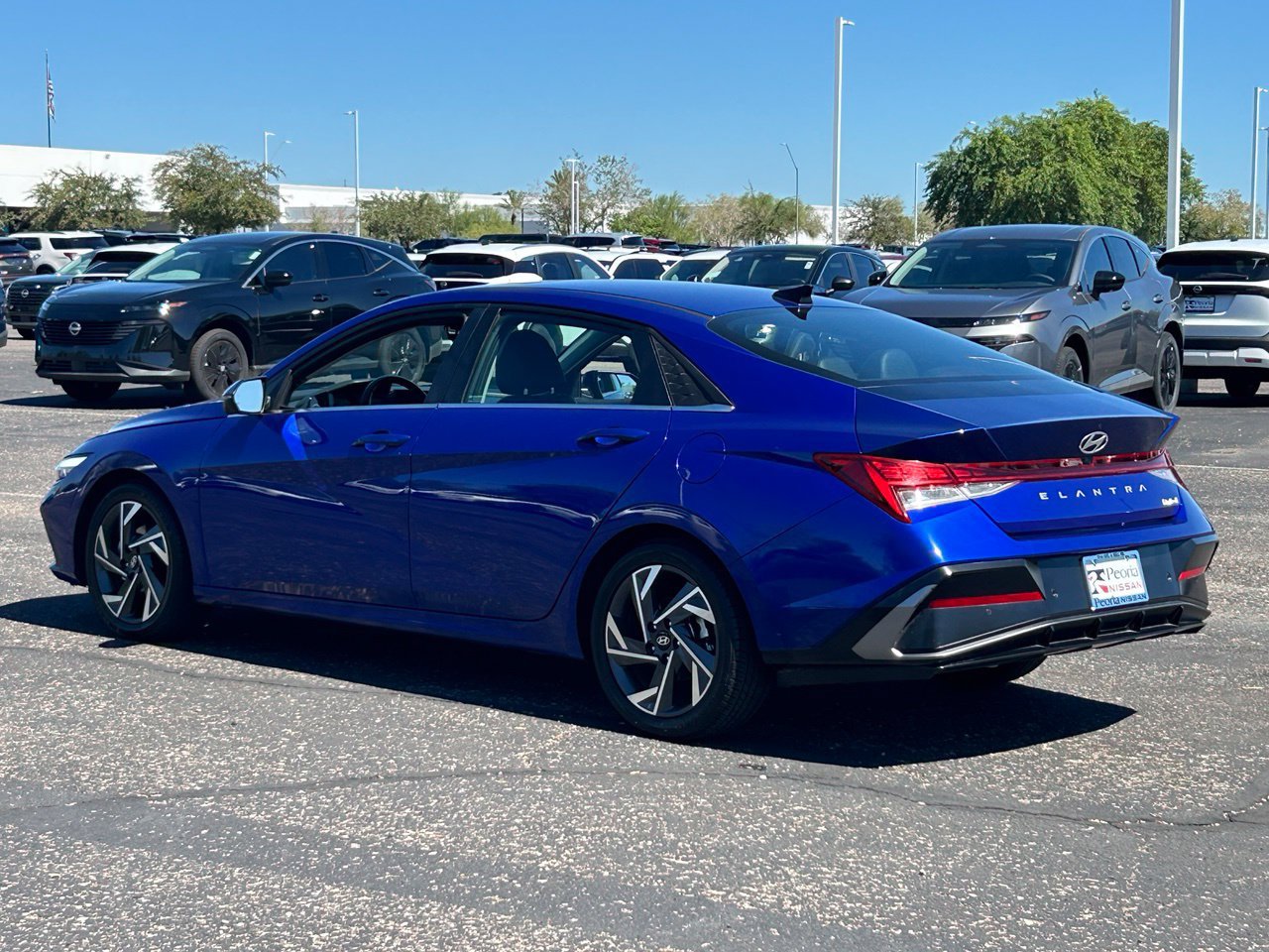 Used 2024 Hyundai Elantra Limited FWD image 4