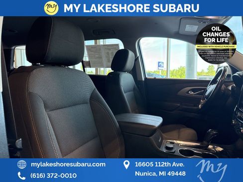 Used 2020 Chevrolet Traverse LT w/ Driver Confidence II Package AWD/4WD image 31