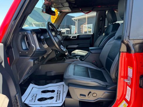Used 2022 Ford Bronco Outer Banks AWD/4WD image 13