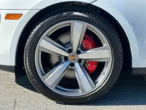 New 2026 Porsche Macan S image 28