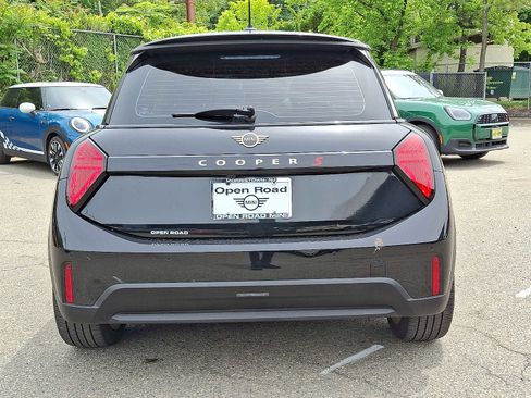 Certified 2025 MINI Cooper S image 5