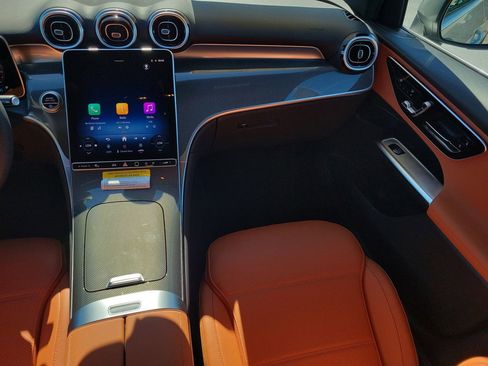 New 2026 Mercedes-Benz GLC 300 image 14