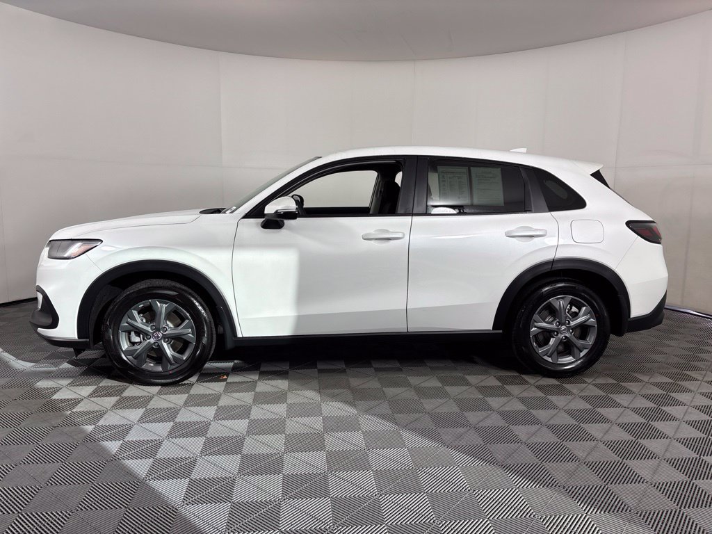 Used 2027 Honda HR-V LX image 6