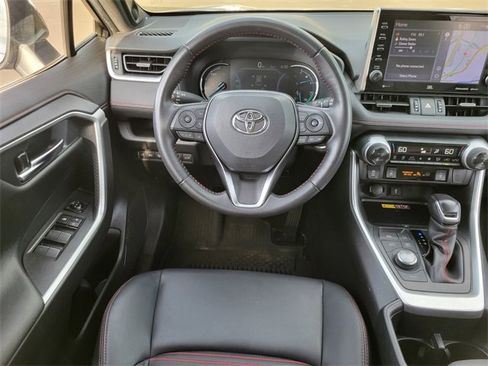 Used 2022 Toyota RAV4 XSE image 15