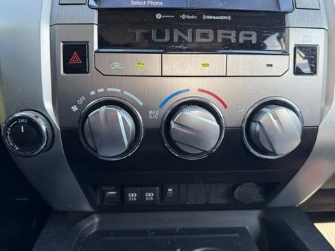 Used 2021 Toyota Tundra SR5 w/ SR5 Upgrade Package AWD/4WD image 20