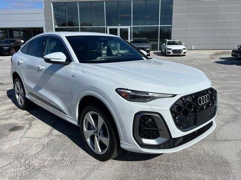 New 2025 Audi Q5 Premium Plus image 3