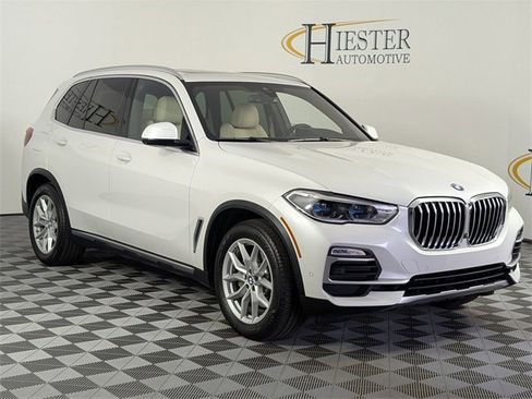 Used 2020 BMW X5 xDrive40i w/ Executive Package image 2