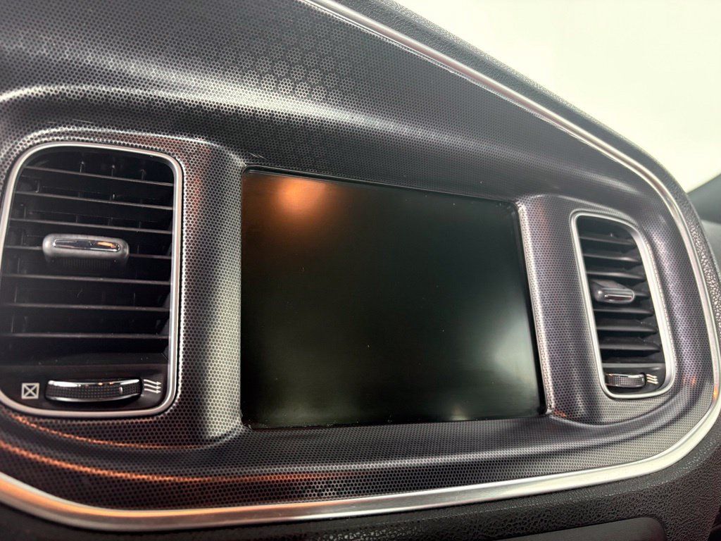 Used 2015 Dodge Charger SXT w/ Plus Group RWD image 17
