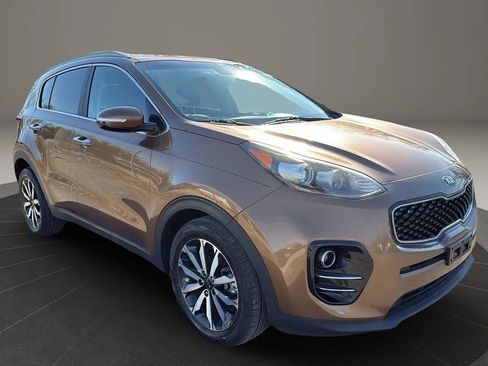Used 2018 Kia Sportage EX FWD image 3
