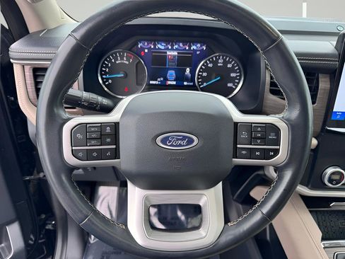 Used 2024 Ford Expedition Limited AWD/4WD image 13