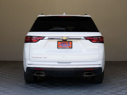 Used 2022 Chevrolet Traverse High Country AWD/4WD image 11