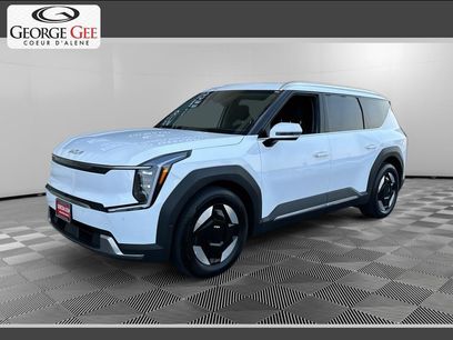 Certified 2026 Kia EV9 Wind