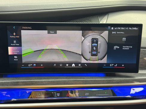 Used 2023 BMW i7 xDrive60 image 30