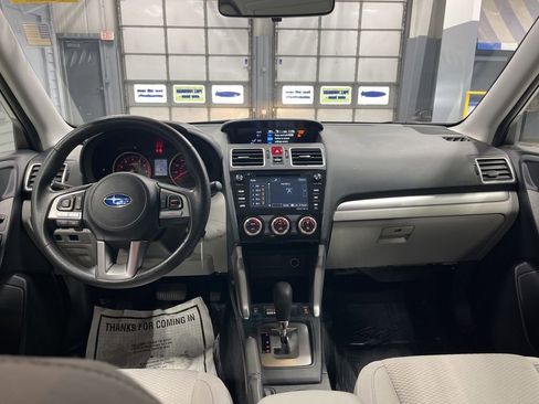 Used 2017 Subaru Forester 2.5i Premium w/ All-Weather Package image 34