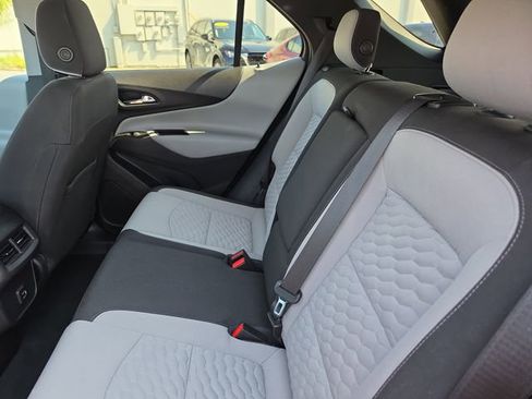 Used 2019 Chevrolet Equinox LT FWD image 12
