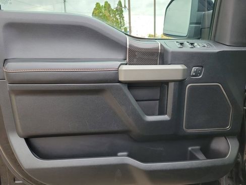 Used 2018 Ford F150 Raptor w/ Equipment Group 802A Luxury image 16