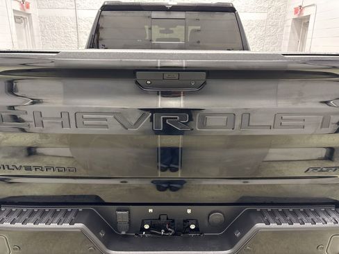 Used 2020 Chevrolet Silverado 1500 RST w/ Rally Edition image 5