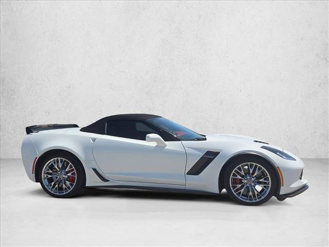 Used 2015 Chevrolet Corvette Z06 w/ 3LZ Preferred Equipment Group RWD image 4