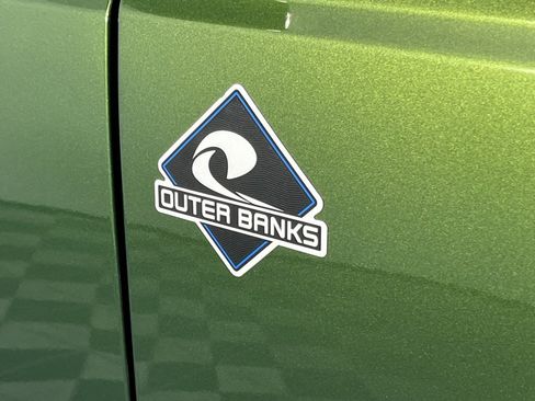 Used 2025 Ford Bronco Outer Banks image 12