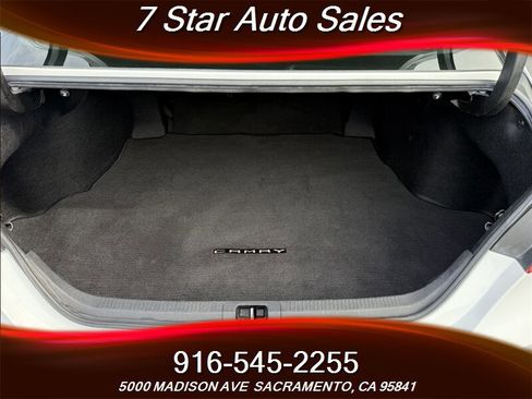 Used 2018 Toyota Camry SE image 18