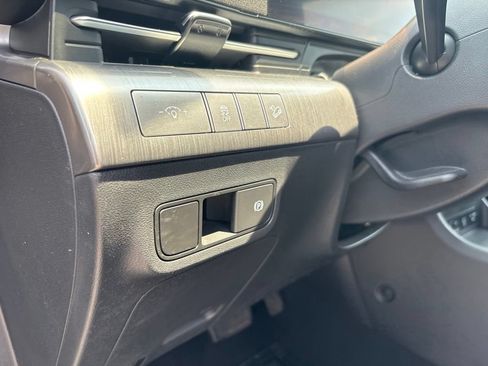 Used 2025 Hyundai Kona SEL AWD/4WD image 17