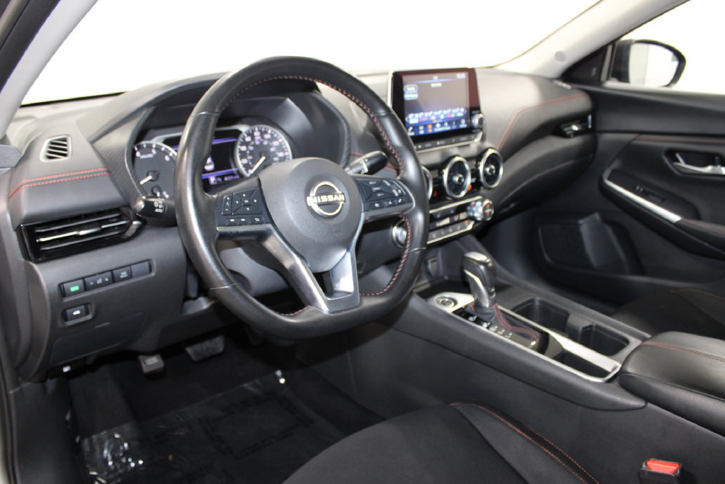 Used 2025 Nissan Sentra SR FWD image 20