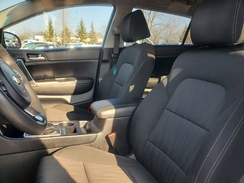 Used 2019 Kia Sportage LX image 5