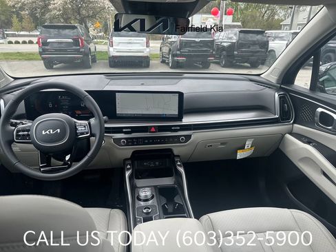 New 2025 Kia Sorento EX AWD/4WD image 12