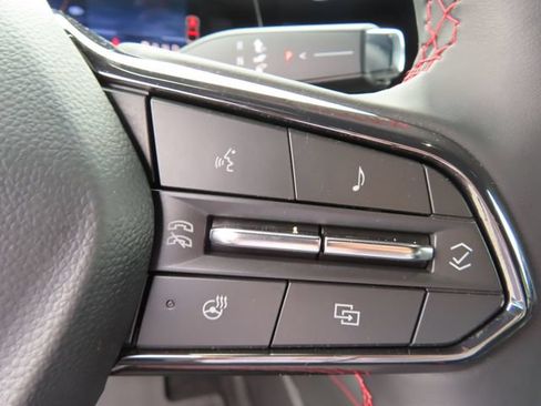 Used 2025 Chevrolet Blazer EV RS AWD/4WD image 19