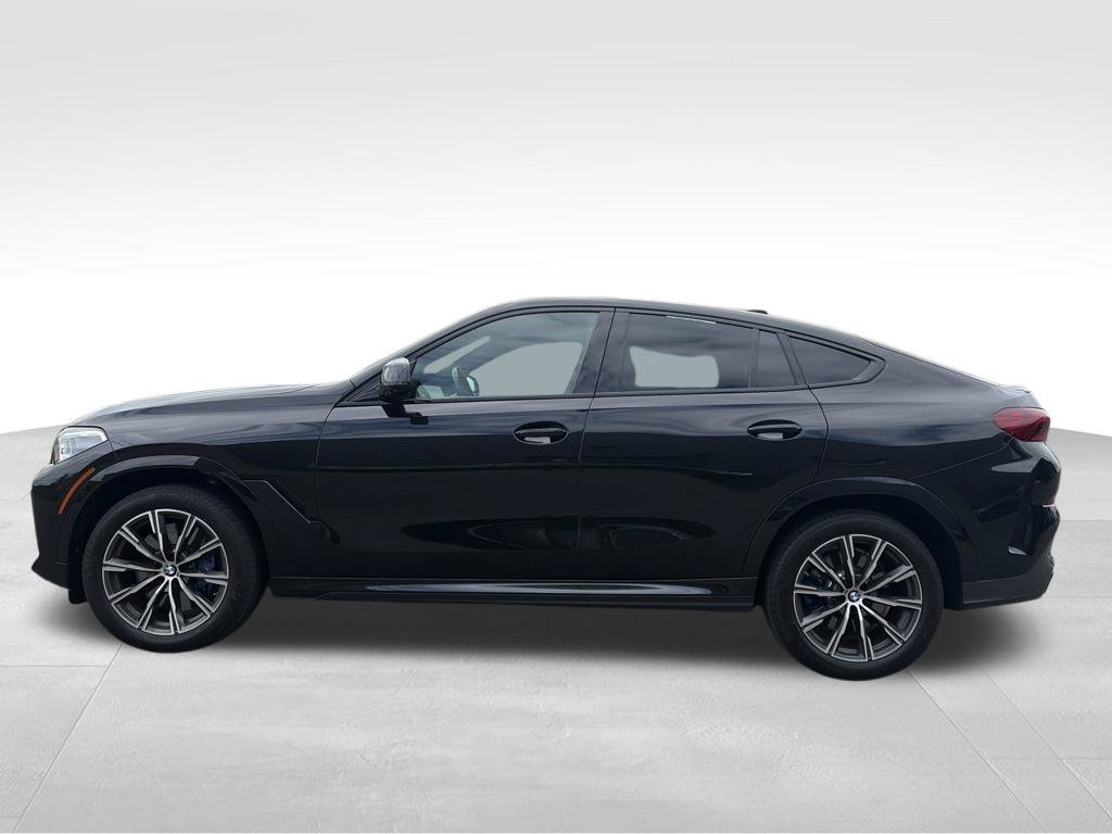 Used 2021 BMW X6 M50i w/ Executive Package AWD/4WD image 10