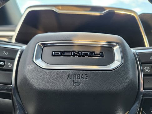 New 2026 GMC Canyon Denali image 15