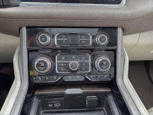 Used 2021 GMC Yukon XL Denali w/ Denali Ultimate Package image 14