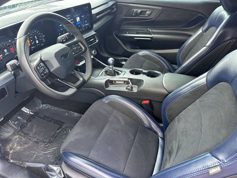 Used 2025 Ford Mustang Dark Horse RWD image 11